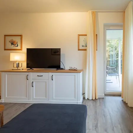 Appartementhaus Westerloog 04-balkon * Spiekeroog